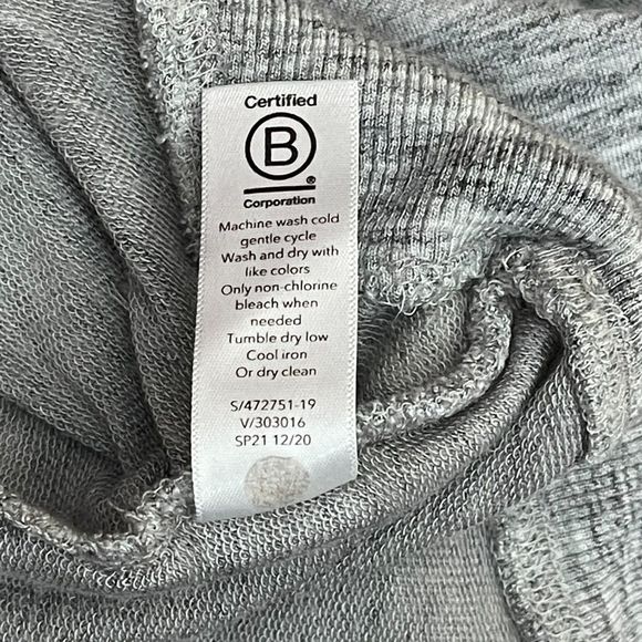 Athleta Womens Crew Neck Round Tulip Hem Long Sleeve Gray Athletic Sweatshirt XL - Picture 5 of 6